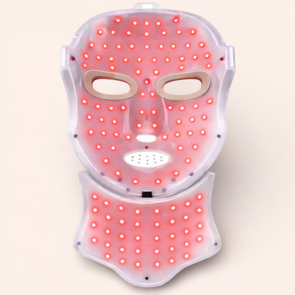 LED lichttherapie masker met halsstuk – binnenzijde met 90 rode LED-lampjes in het gezicht en 30 in het nekgedeelte, gelijkmatig verdeeld voor volledige dekking